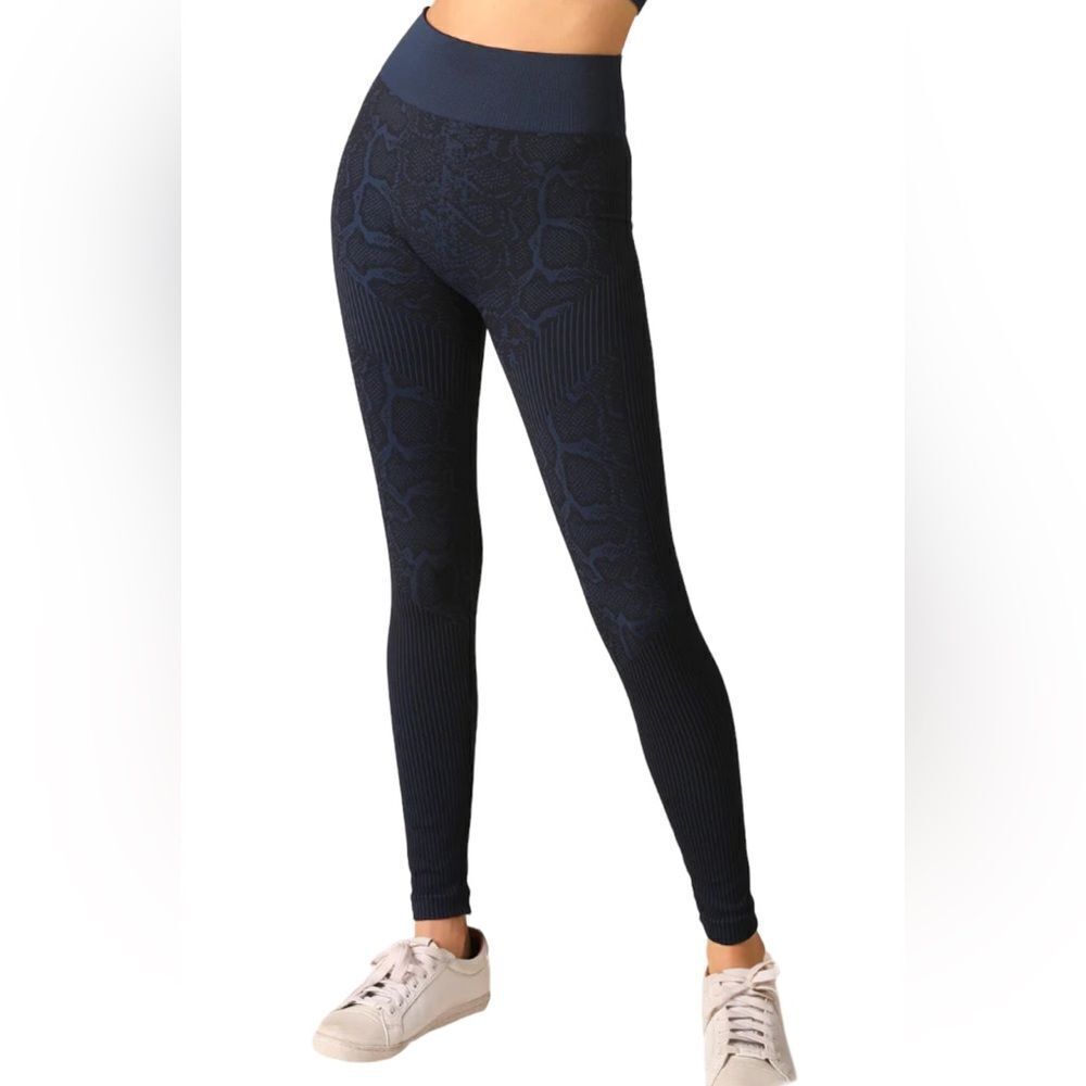 Nikibiki Snake‎ Skin Leggings Denim Blue One Size Fits Most High Rise